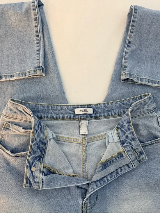 Cute Y2K Coquette Forever 21 Rhinestone Heart Cutout Straight-Leg Street Jeans - Picture 7 of 8